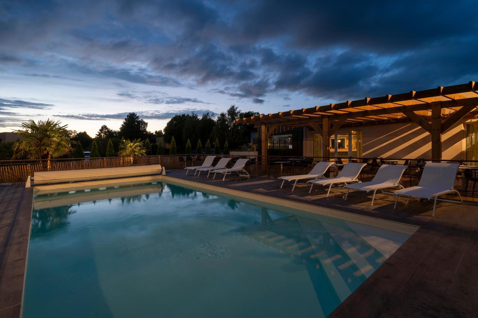 Sure Hotel By Best Western Caen Memorial Екстериор снимка